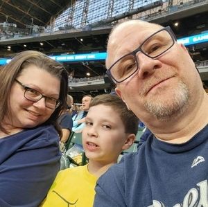 Meet your Posher, Robert